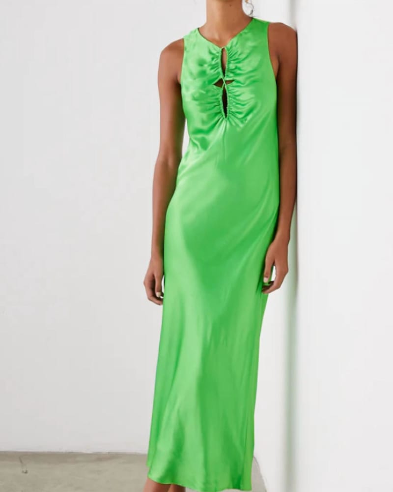 Front of a model wearing a size XL Fiona Dress in Vibrant Green in Vibrant Green by Rails. | dia_product_style_image_id:336378